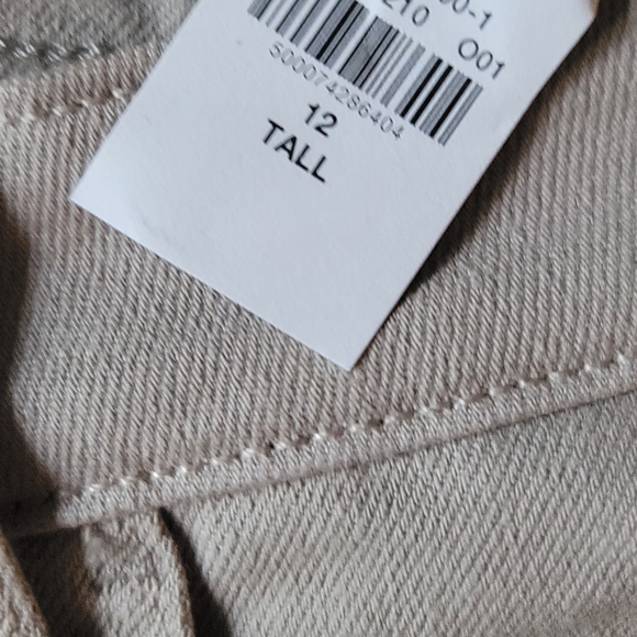 NWT Super Skinny Tall Women's Jeans - Picture 2 of 3